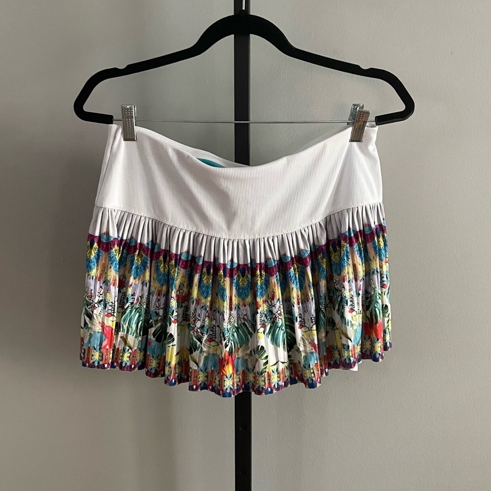 Lucky In Love Pleated Multicolored Printed Skort Size Large